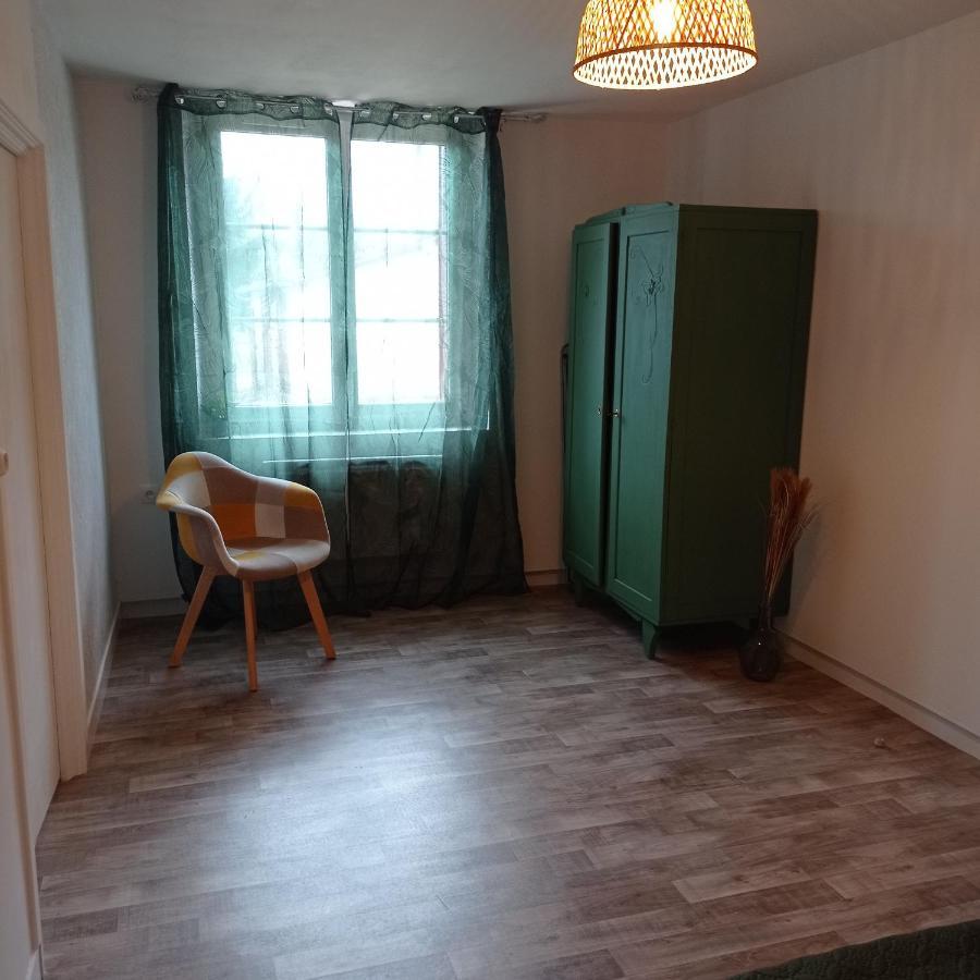 Gite De La Clavette Gièvres Exterior foto